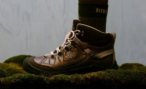Women's Targhee IV Waterproof Hiking Boot x Hikerkind | Dark Earth/Dark Earth