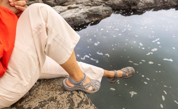 Women's Rose Sandal | Gargoyle/Raven