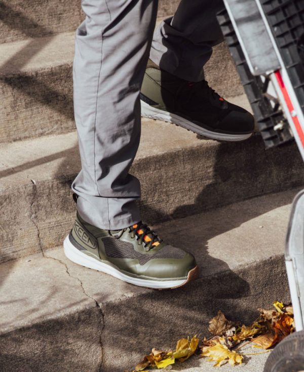 Men's Synchro Waterproof Work Boot (Carbon Toe) | Forest Night/Gum