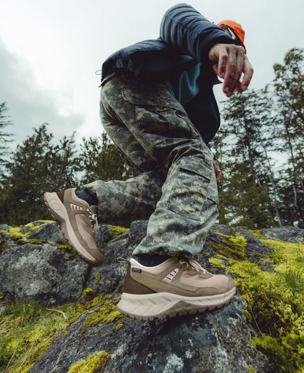 Men's Hightrail Vented Hiking Shoe | Dark Earth/Oak Buff