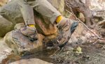 Men's Targhee II Mid Waterproof Hiking Boots | Black Olive/Yellow