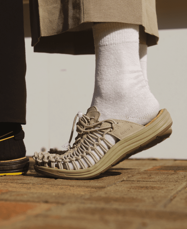 All Gender UNEEK II Convertible | Plaza Taupe/Plaza Taupe