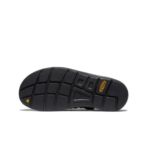 Women's UNEEK Sneaker | Black/Black